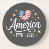 1776-2026年7月4日250周年 かわいい旗ハート コースター (正面)