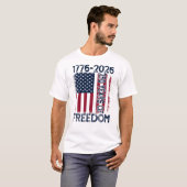 1776 2026 アメリカ独立250周年 フラッグ Tシャツ (正面フル)