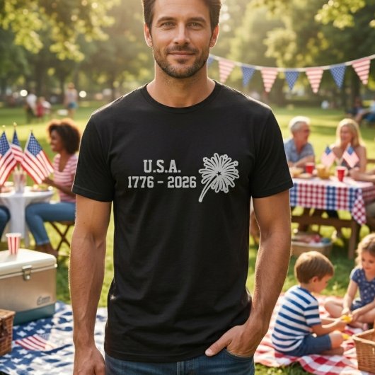 1776-2026 シンプルな白いタイポグラフィーの花火 Tシャツ