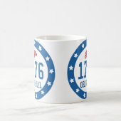 1776 Original 4 July Badge コーヒーマグカップ (中央)