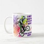 17:28の聖書のマグのマウンテンバイクは機能します コーヒーマグカップ (左)