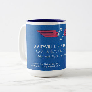 17 Oz Mug(Amityville 飛んでいる Serviceを特集)  ツートーンマグカップ