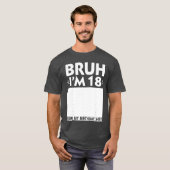 18歳の誕生日おめでとうギフト 18歳の男の子向けサインM Tシャツ (正面フル)