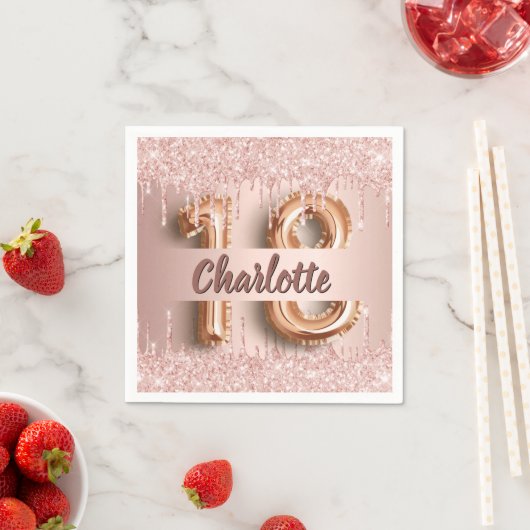 18歳の誕生日バラ金ゴールドグリッターモノグラムラグジュアリー スタンダードカクテルナプキン (インサイチュ)