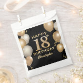 18歳の誕生日パーティー ブラックとゴールドの風船 フェイバーバッグ (クリップ留めされた状態)