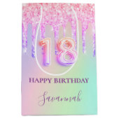 18歳の誕生日ピンクのグリッターは虹のモノグラムを乾燥 ミディアムペーパーバッグ (正面)