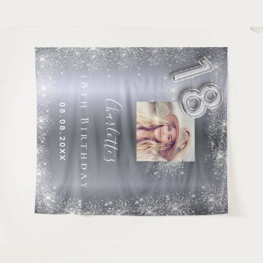 18歳の誕生日 銀の写真 グリッター ダスト ウェルカム タペストリー (正面(横))