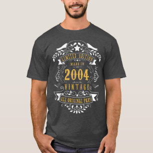 18歳18誕生日2004年生まれ男子作 Tシャツ