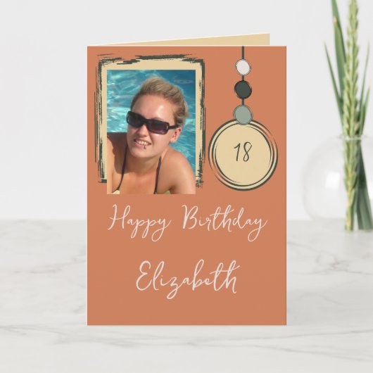18番目の名前の写真任意の年齢オレンジの誕生日 カード (正面)