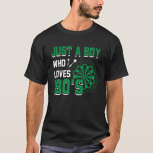 180年代のダーツプレーヤーダーツボード18を愛する少年 Tシャツ