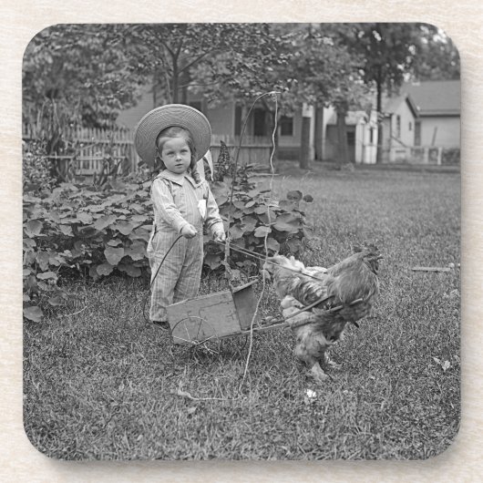 1880年代の愛らしい少女とオンドリのカートinガーデン コースター (正面)