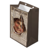 1884ボンネットの歯粉トレードカード ミディアムペーパーバッグ (正面アングル)