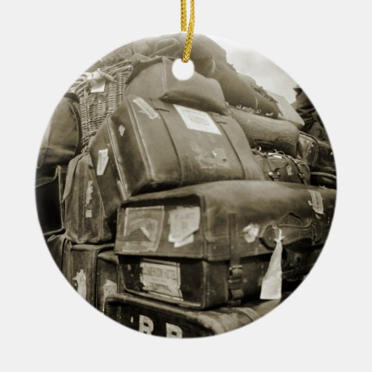 1890の旅行荷物チームスターワゴンスーツケース セラミックオーナメント (正面)