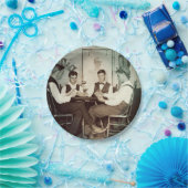 1890トランプのポーカーゲーム男性賭博カードマンケーブ写真 ペーパープレート (パーティー)