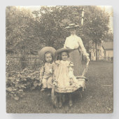 1890年の写真家宝の庭母娘 ストーンコースター (正面)
