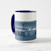 1890年代の女性綱引きTug-O-WarブルーエルジンIL マグカップ (正面左)