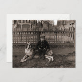 1890年代の少年が聖バーナードの犬の写真に座る ポストカード (正面/裏面)