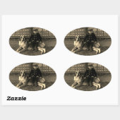 1890年代の少年が聖バーナードの犬の写真に座る 楕円形シール (シート)