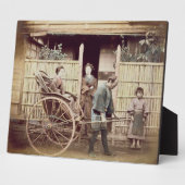 1890年代C.1890年代の人力車の女性（カラー写真） フォトプラーク (側面)