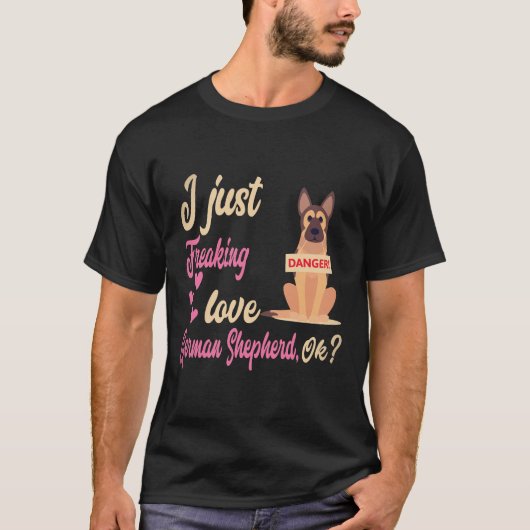 18 私はドイツ+シェパードが大好き ドイツ Tシャツ (正面)