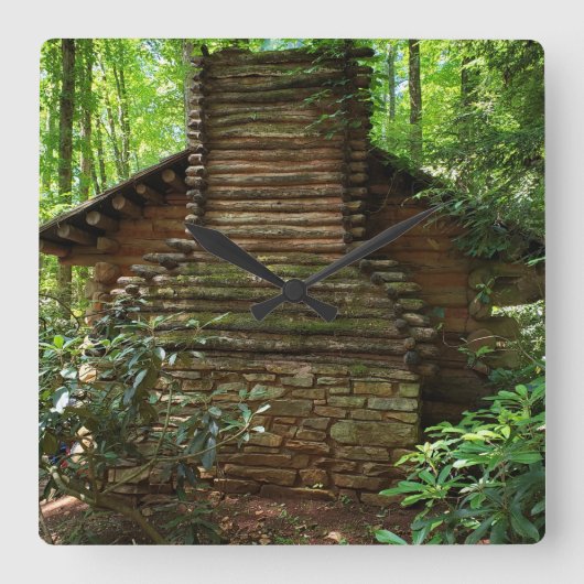 18thセンチュリーチェロキー先住民アメリカンキャビン スクエア壁時計 (正面)