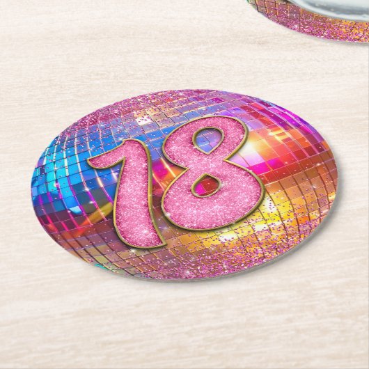 18thバースデーパーティー金ゴールドピンクグリッターディスコボール ラウンドペーパーコースター (アングル)
