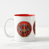  18th Field Artillery Brigade Airborne ツートーンマグカップ (左)