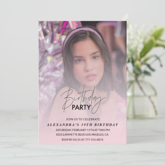 19歳の誕生日の招待Birthday Partyフォトピンク 招待状 (スタンド正面)