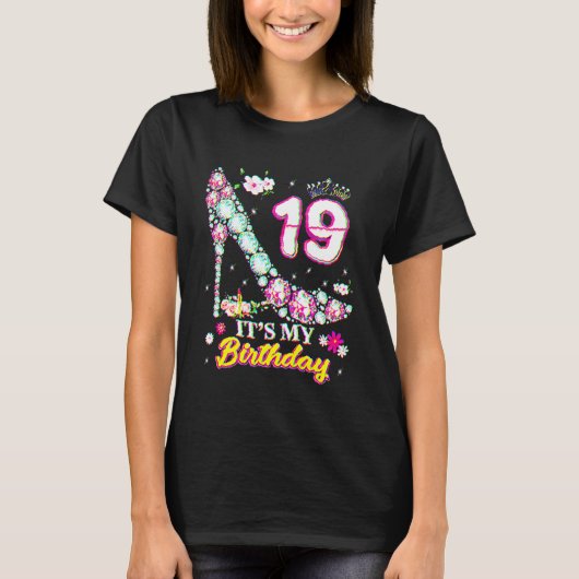 19歳 誕生日 おめでとう ピンク ダイヤモンド シャツ (正面)