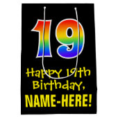 19誕生日:おもしろいはっきりした、カラフルレインボー「19」 ミディアムペーパーバッグ (裏面)
