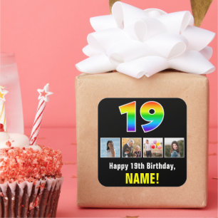 19誕生日:レインボー「19」、写真カスタムと名前 スクエアシール