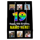 19誕生日:レインボー「19」、写真カスタムと名前 ミディアムペーパーバッグ (裏面)
