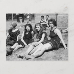 1900年代初め、ビーチの女の子 ポストカード