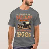1900年代生まれです - 面白いヴィンテージ 1900年代の誕生日 Tシャツ (正面)