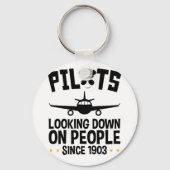1903年から人を見下ろすパイロット キーホルダー (裏面)