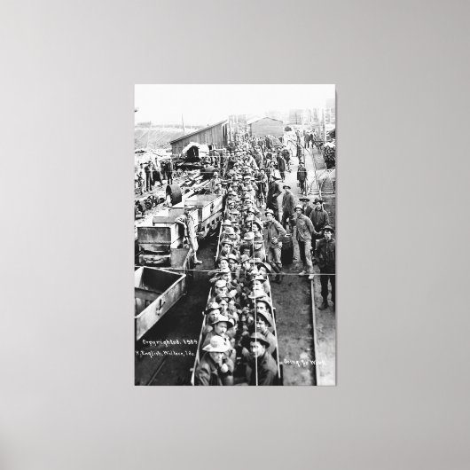 1909年に地下鉄に乗る準備ができた電車の炭鉱夫 キャンバスプリント (正面)