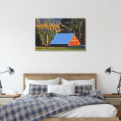 1911年にトロイアの近くに建てられた農家の赤い納屋 キャンバスプリント (インサイチュ (寝室))