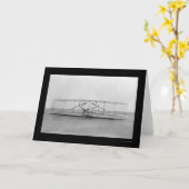 1911年ライト兄弟飛行機のクローズアップビュー カード (黄色い花)