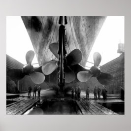 1912年頃のドライドックでチタン ポスター