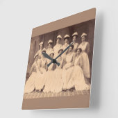 1914年頃の看護学校卒業生 スクエア壁時計 (傾斜)