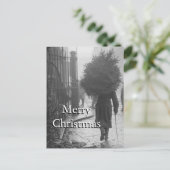 1915年: クリスマスツリーを運んでいる兵士 シーズンポストカード (スタンド正面)