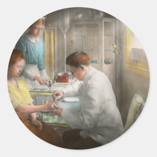 1917年 医師 - 応急処置 ラウンドシール (正面)