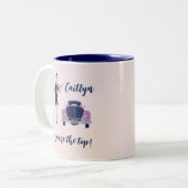 1920のヴィンテージフラッパーとアンティーク車 ツートーンマグカップ (正面左)