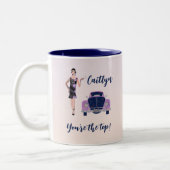 1920のヴィンテージフラッパーとアンティーク車 ツートーンマグカップ (左)