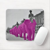 1920年のサーカスで開催されたピンク象の3月 マウスパッド (マウス)