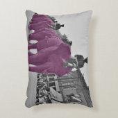 1920年のサーカスパレードの行進 アクセントクッション (正面(垂直))