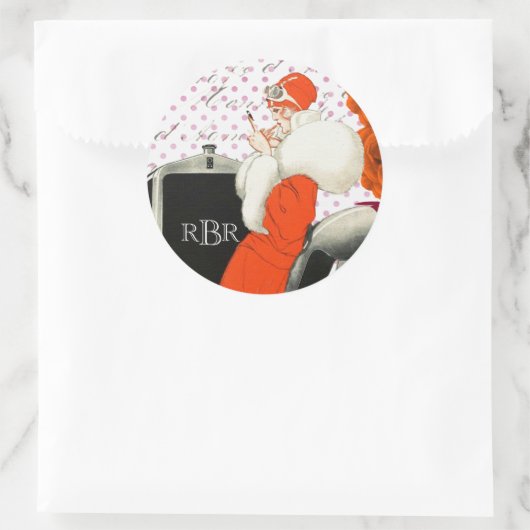 1920年代のシックなパリのファッションモデルとカーイメージ ラウンドシール (バッグ)