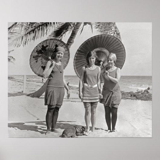 1920年代のビーチの女性たち ビンテージ写真 ポスター (正面)