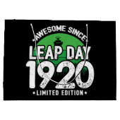 1920素晴らし年閏年日以後2月29誕生日 ラージペーパーバッグ (裏面)