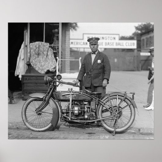 1922年のオートバイ警官。ヴィンテージ写真 ポスター (正面)